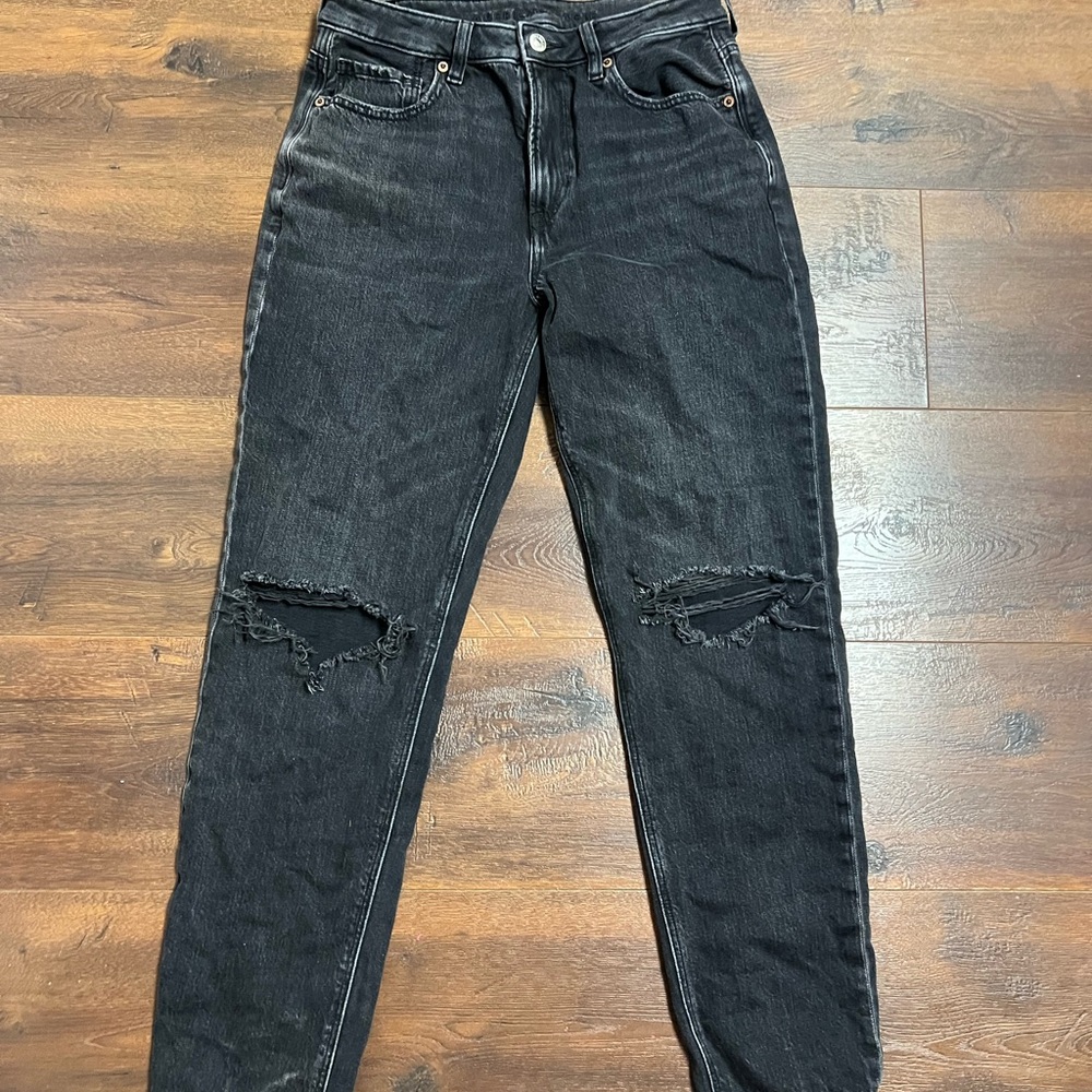 American Eagle Outfitters Woman’s Black Relaxed Jeans